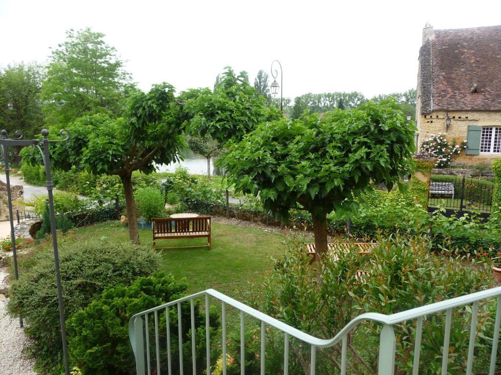 Hotel-Restaurant Cote Rivage Badefols-sur-Dordogne Exterior foto